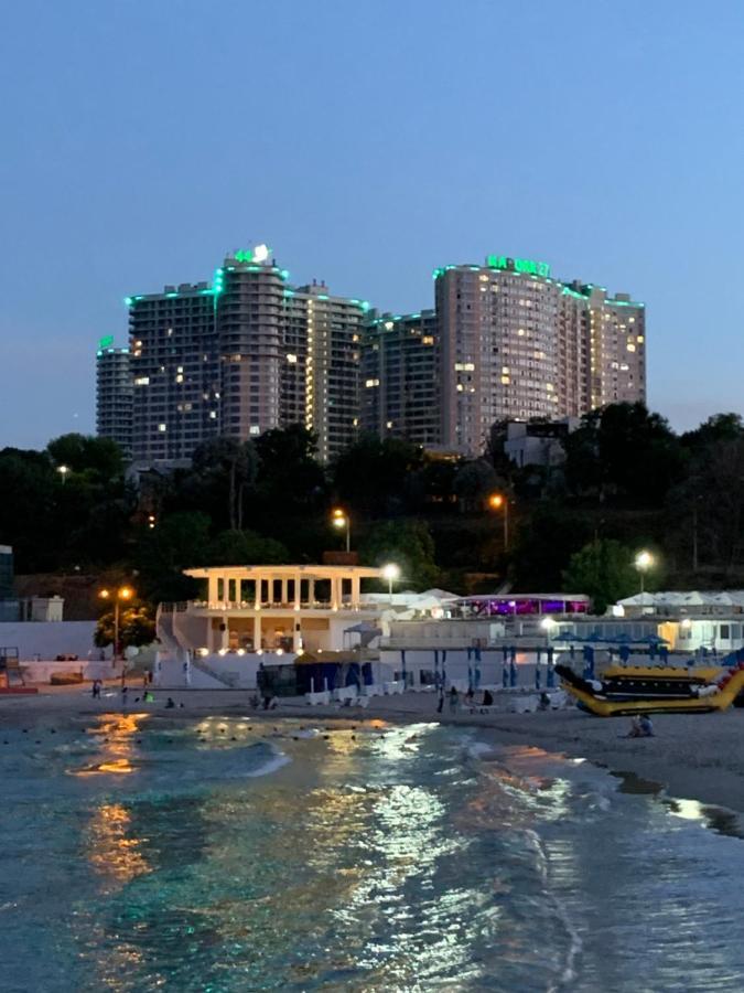 אודסה Arcadia Sunrise Sea View Apartment מראה חיצוני תמונה