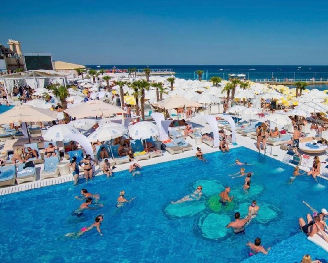 אודסה Arcadia Sunrise Sea View Apartment מראה חיצוני תמונה