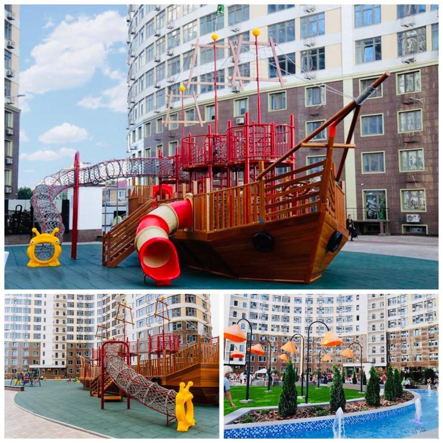אודסה Arcadia Sunrise Sea View Apartment מראה חיצוני תמונה